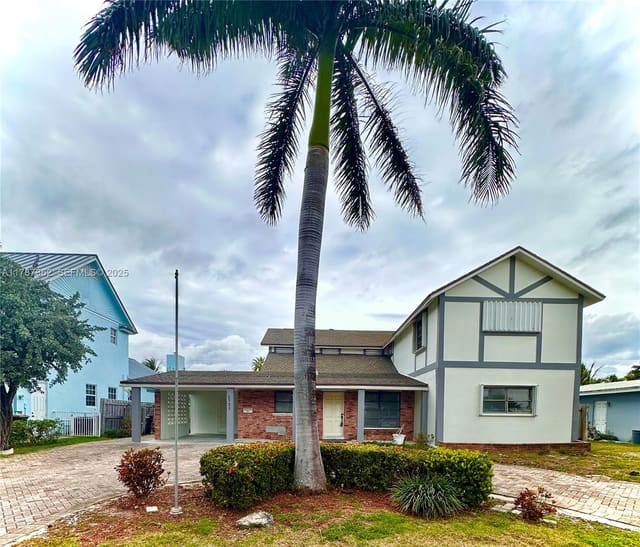 2727 NE 31st Court, Lighthouse Point, FL 33064