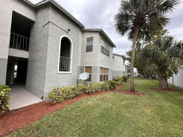 1401 Village Boulevard 1914, West Palm Beach, FL 33409