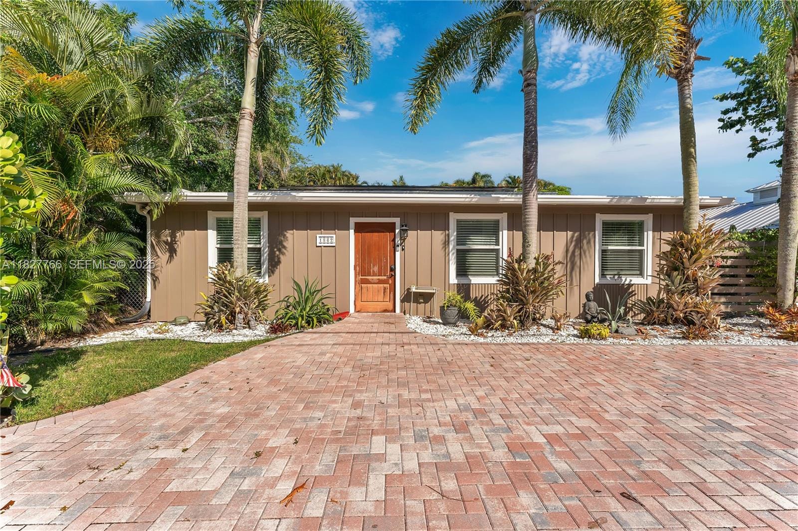 1862 Center Street, Jupiter, FL 33458
