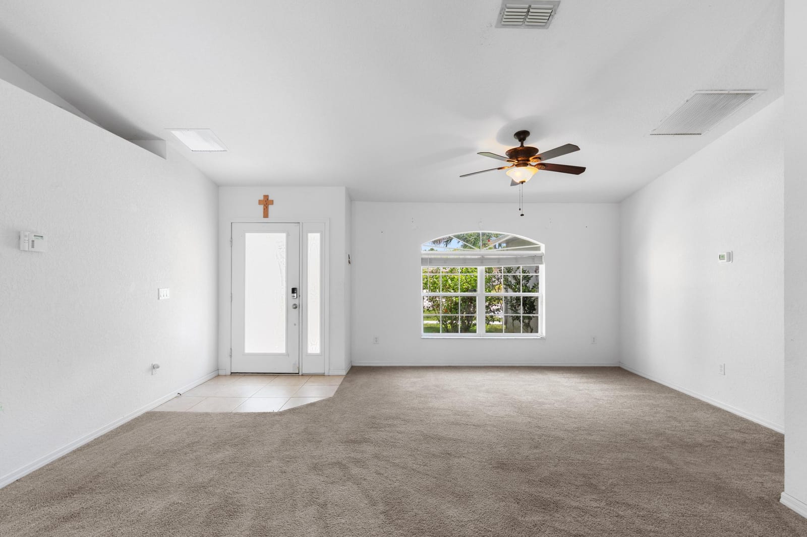 1042 SW Janette Avenue — photo 4
