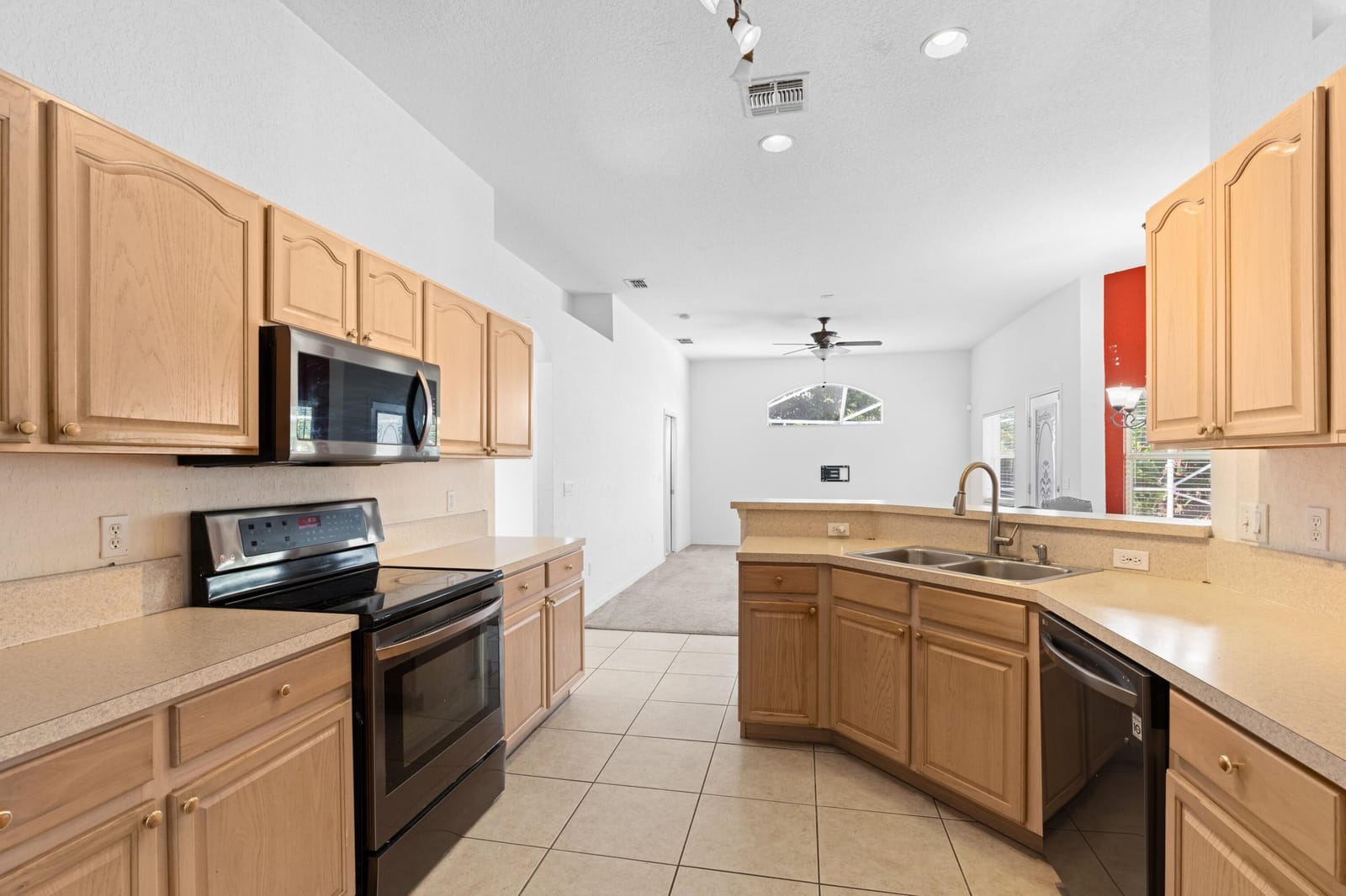1042 SW Janette Avenue — photo 8