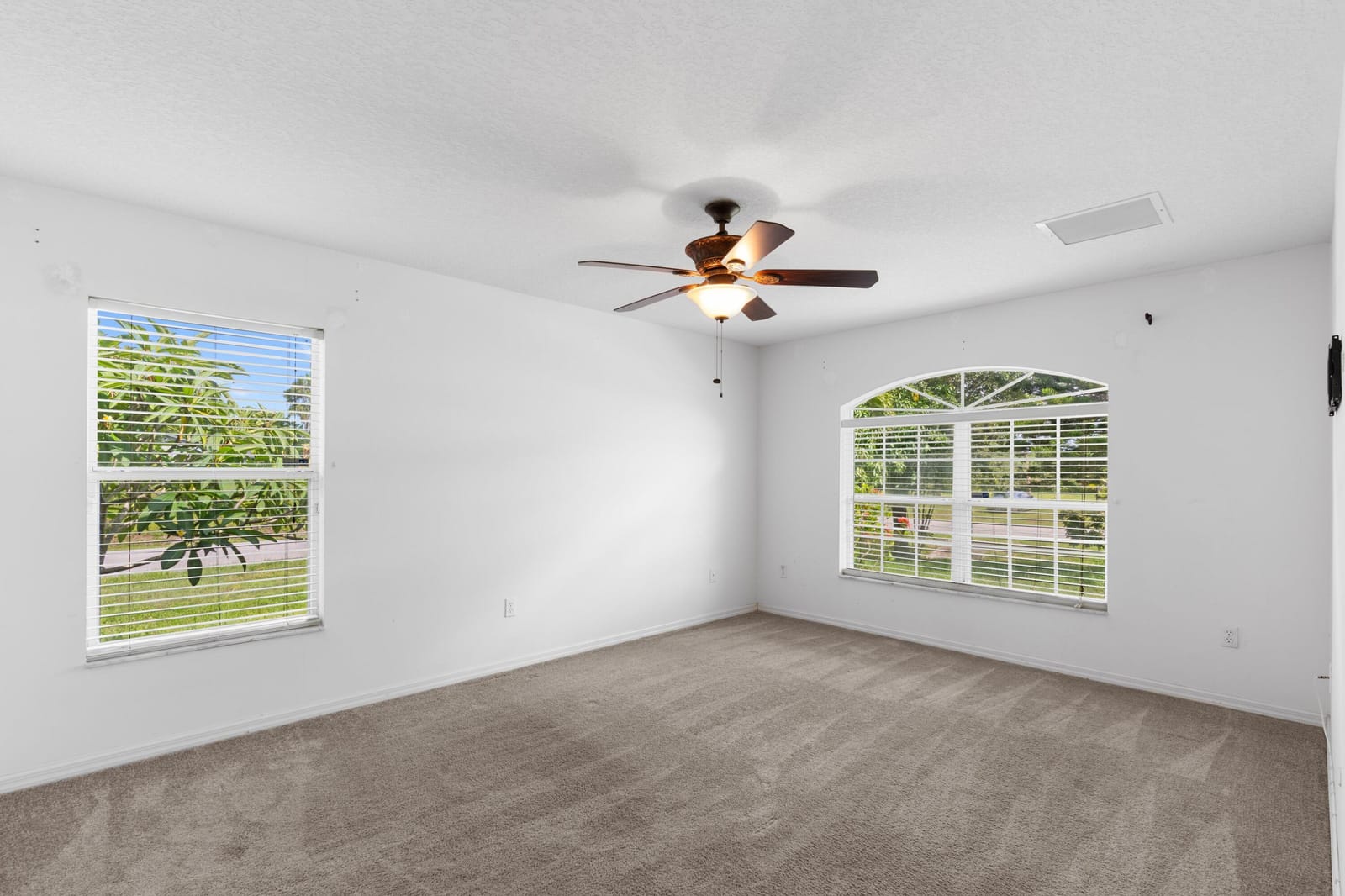 1042 SW Janette Avenue — photo 10