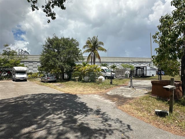 727 NW 43rd Court, sold in Prospect Gardens, Oakland Park, FL
