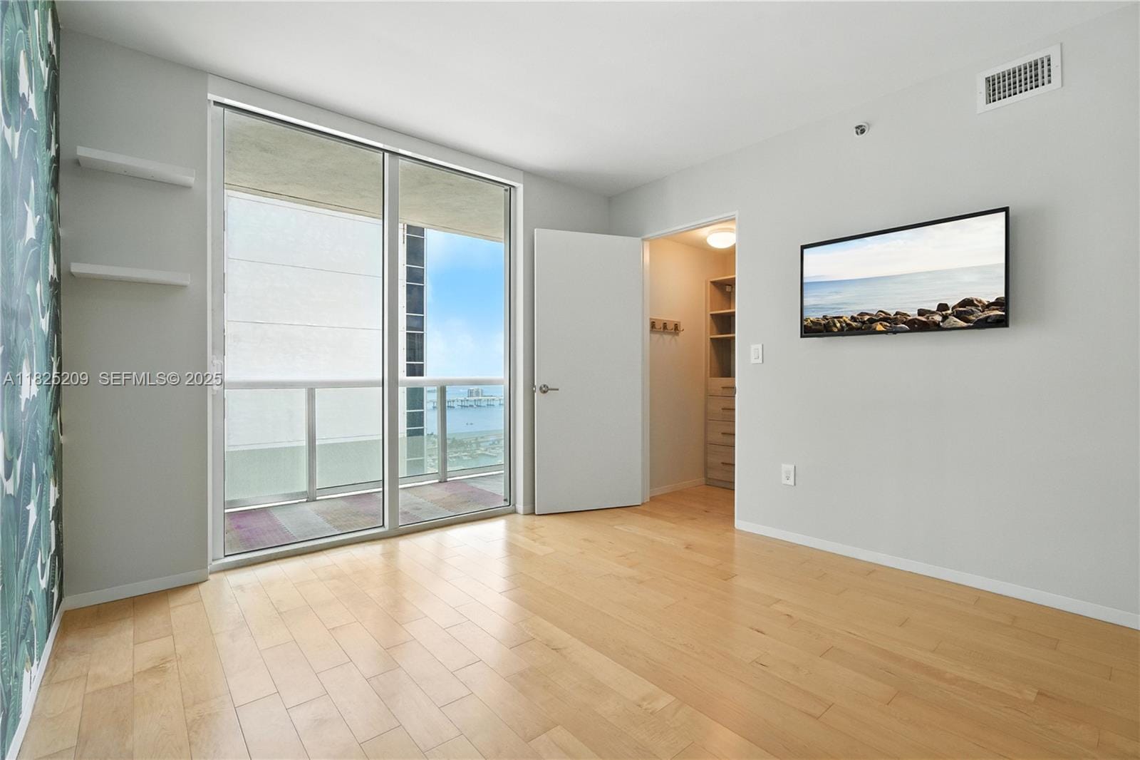 50 Biscayne Boulevard 3002, Miami, FL 33132 photo 17