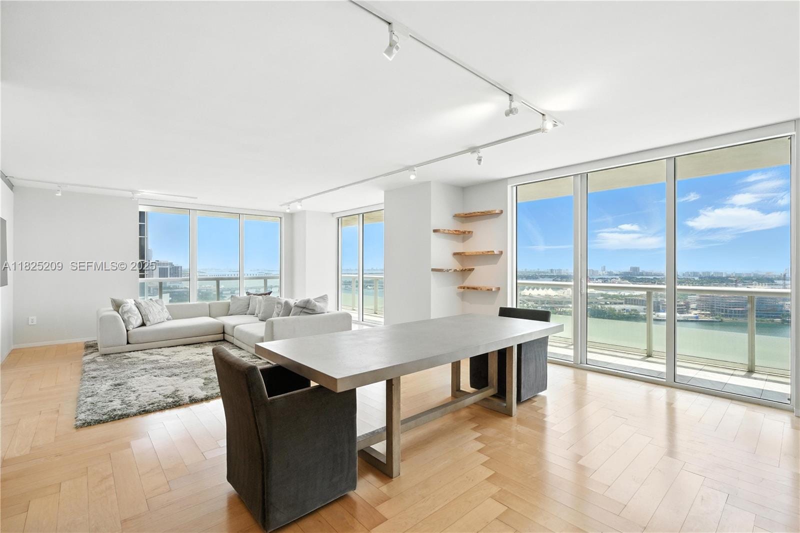 50 Biscayne Boulevard 3002, Miami, FL 33132 photo 6
