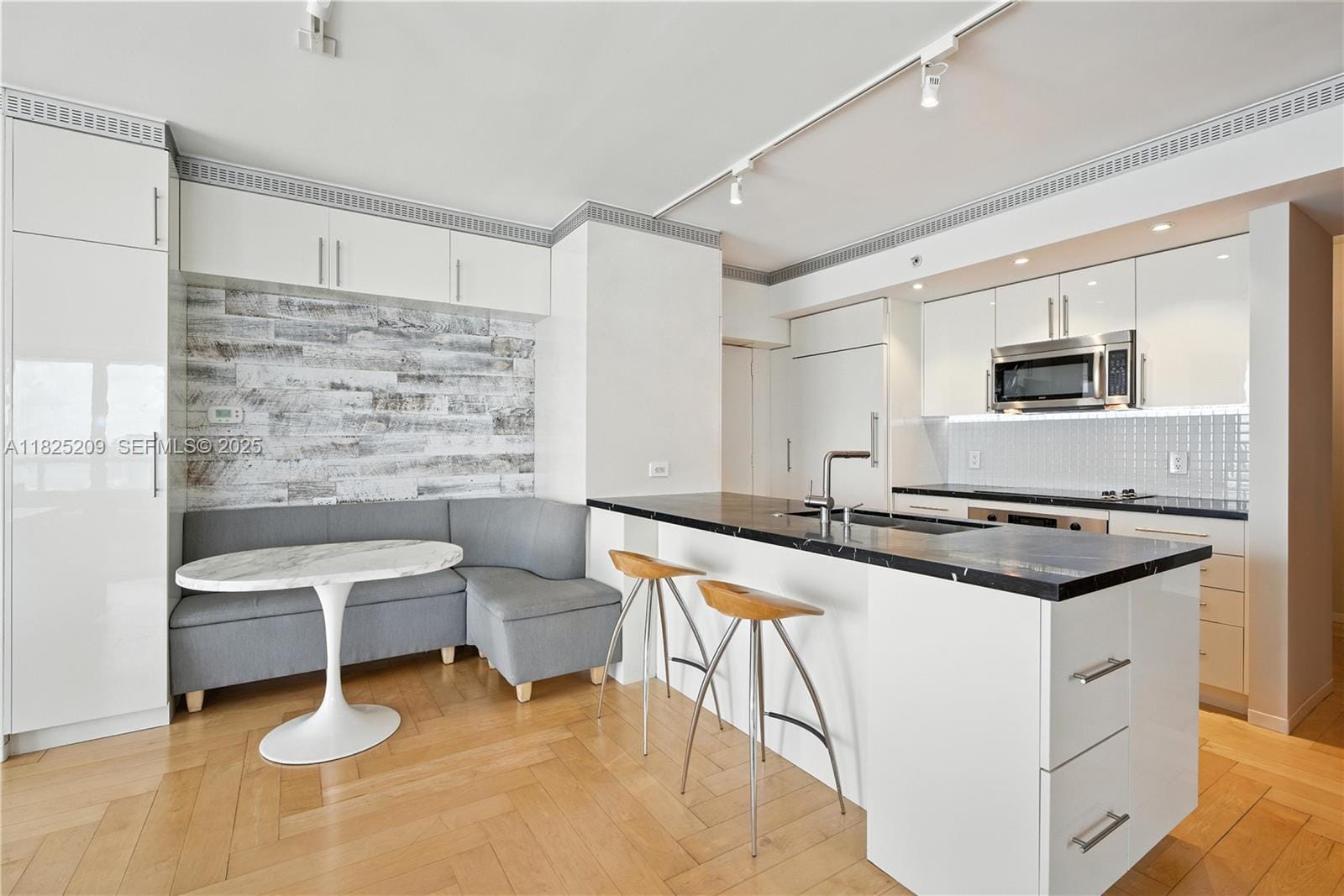 50 Biscayne Boulevard 3002, Miami, FL 33132 photo 7