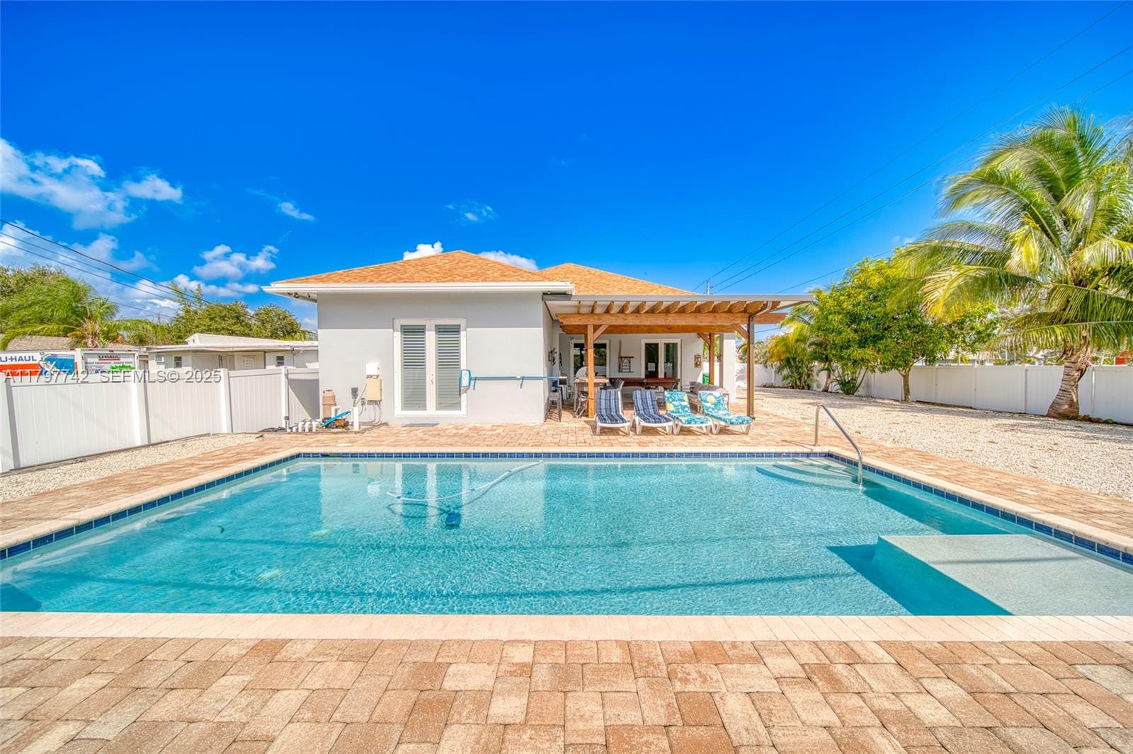 207 SW 11th Street, Dania Beach, FL 33004 photo 4
