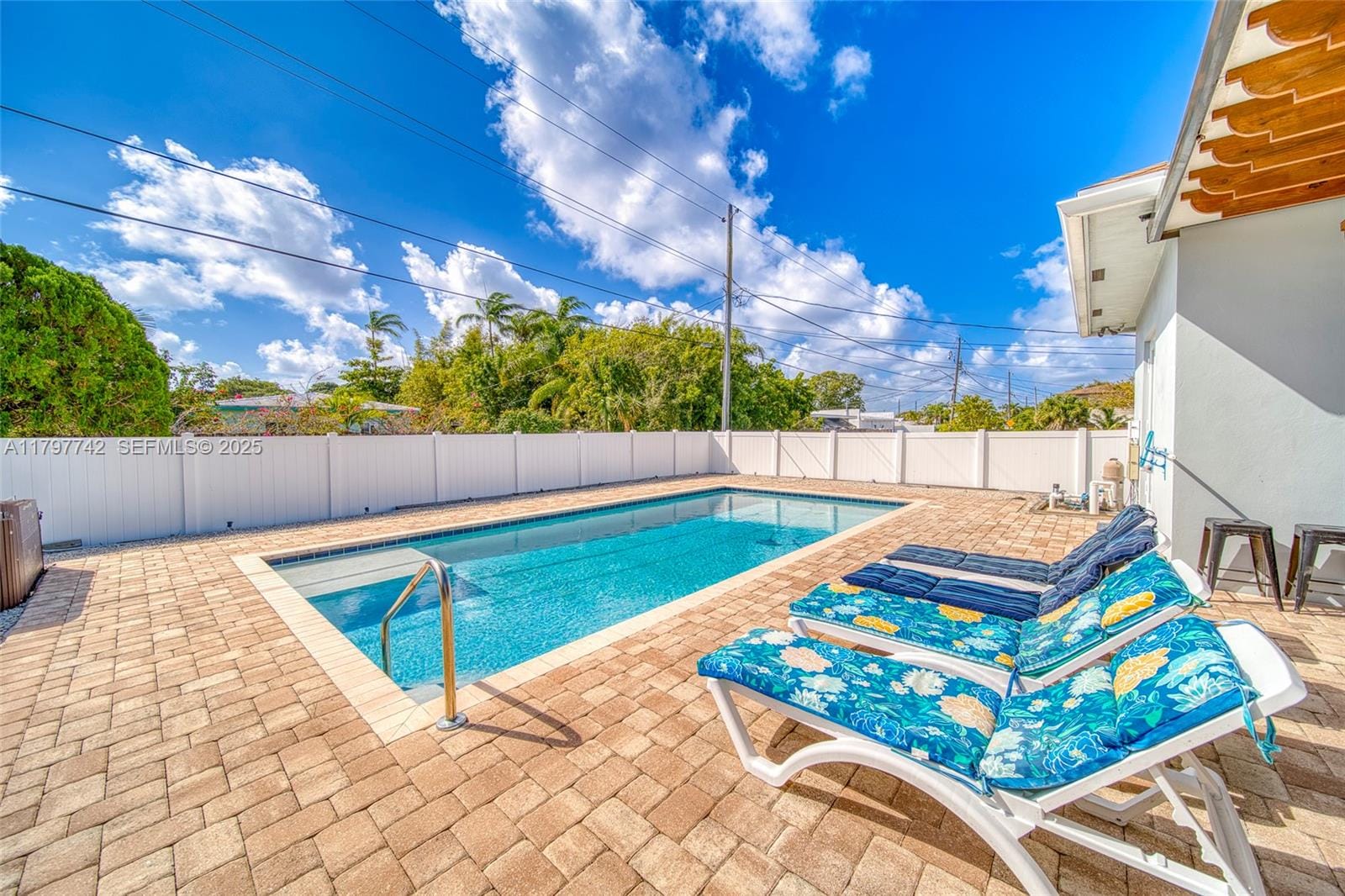 207 SW 11th Street, Dania Beach, FL 33004 photo 5