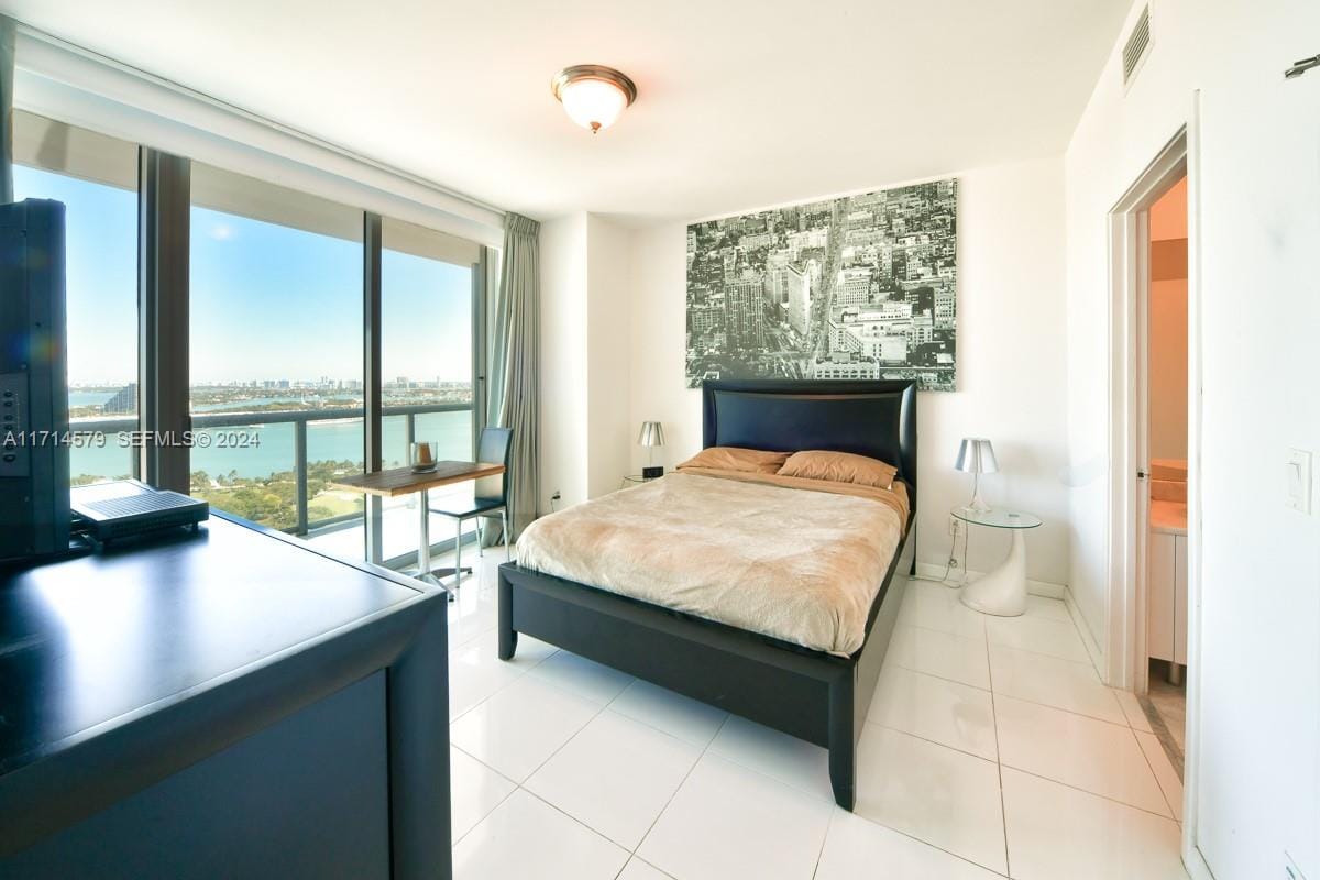 888 Biscayne Boulevard 2511 — photo 6