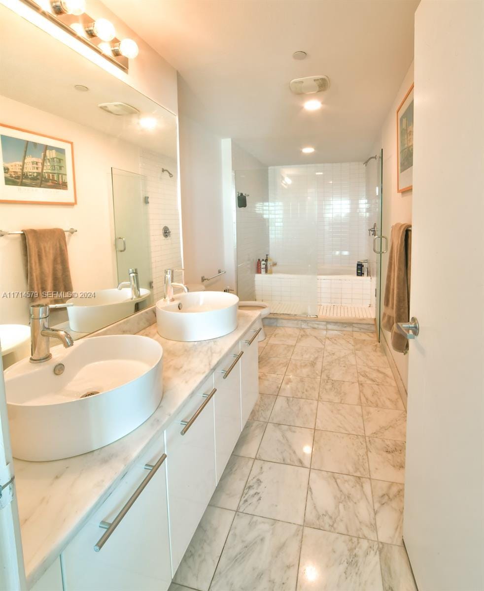 888 Biscayne Boulevard 2511 — photo 8