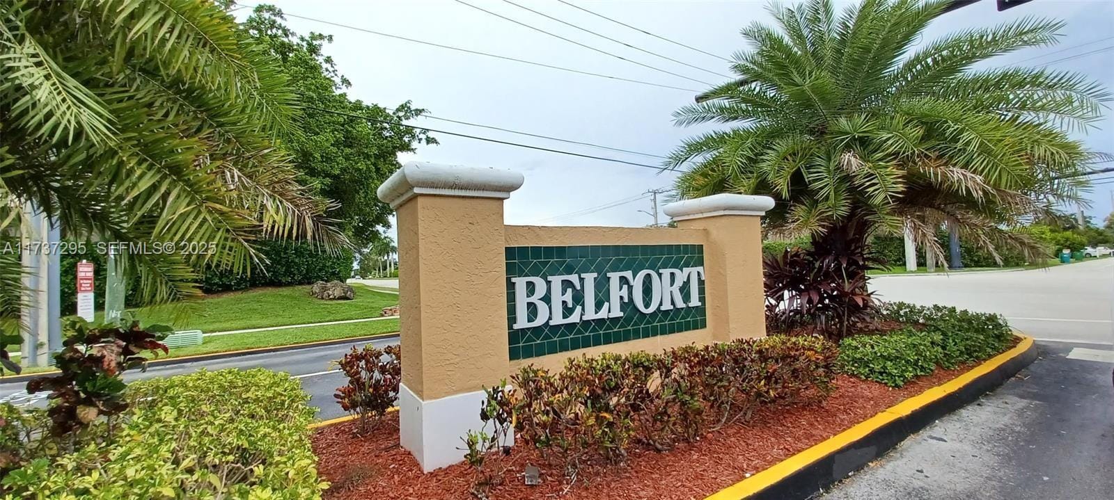 9668 S Belfort Circle 101 — photo 3