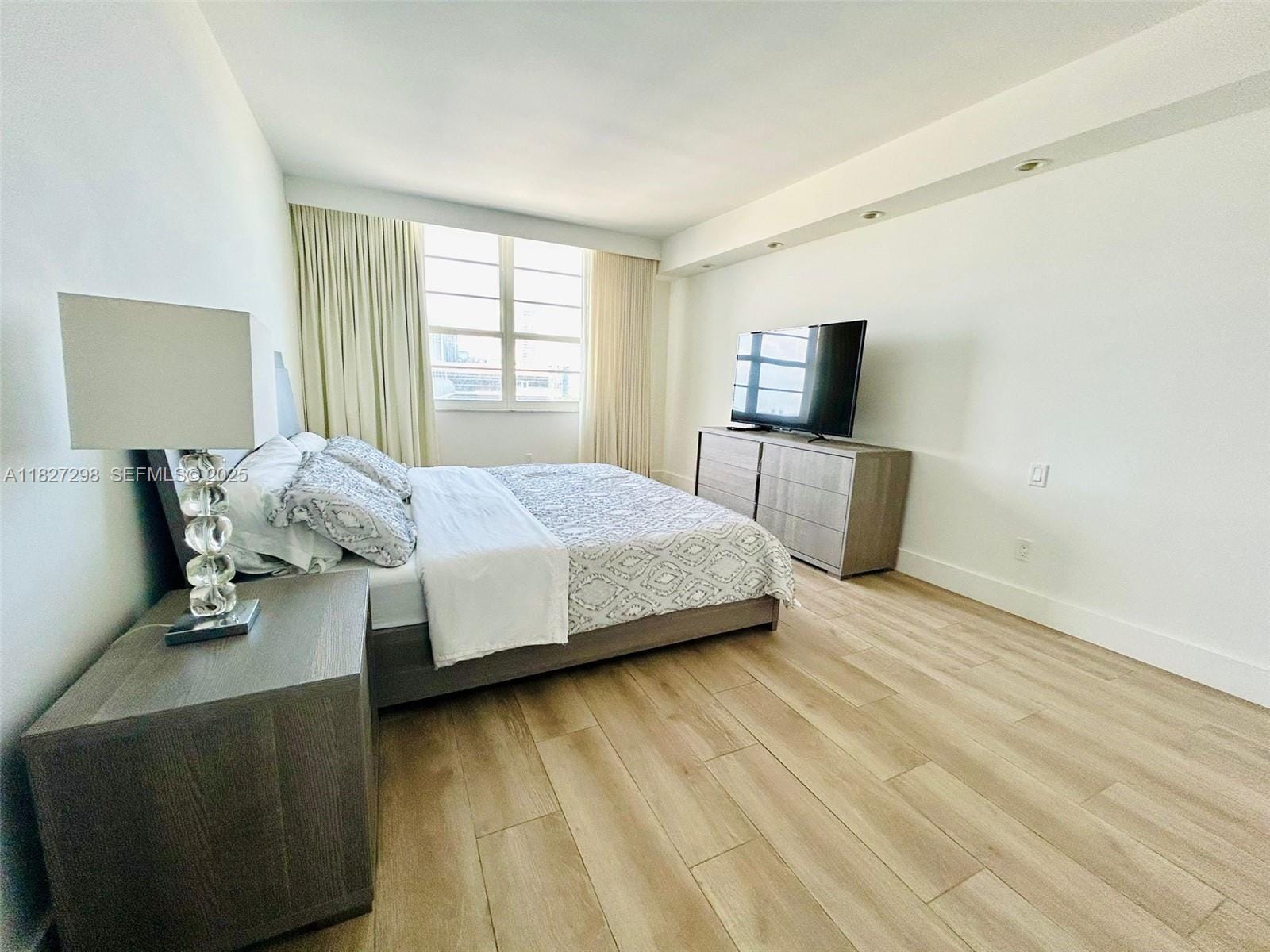 100 Lincoln Road 1429 — photo 7