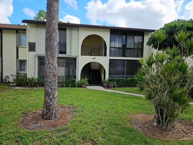 5991 Whispering Pine Way D-2, sold in Pine Ridge Iv Condo, Greenacres, FL