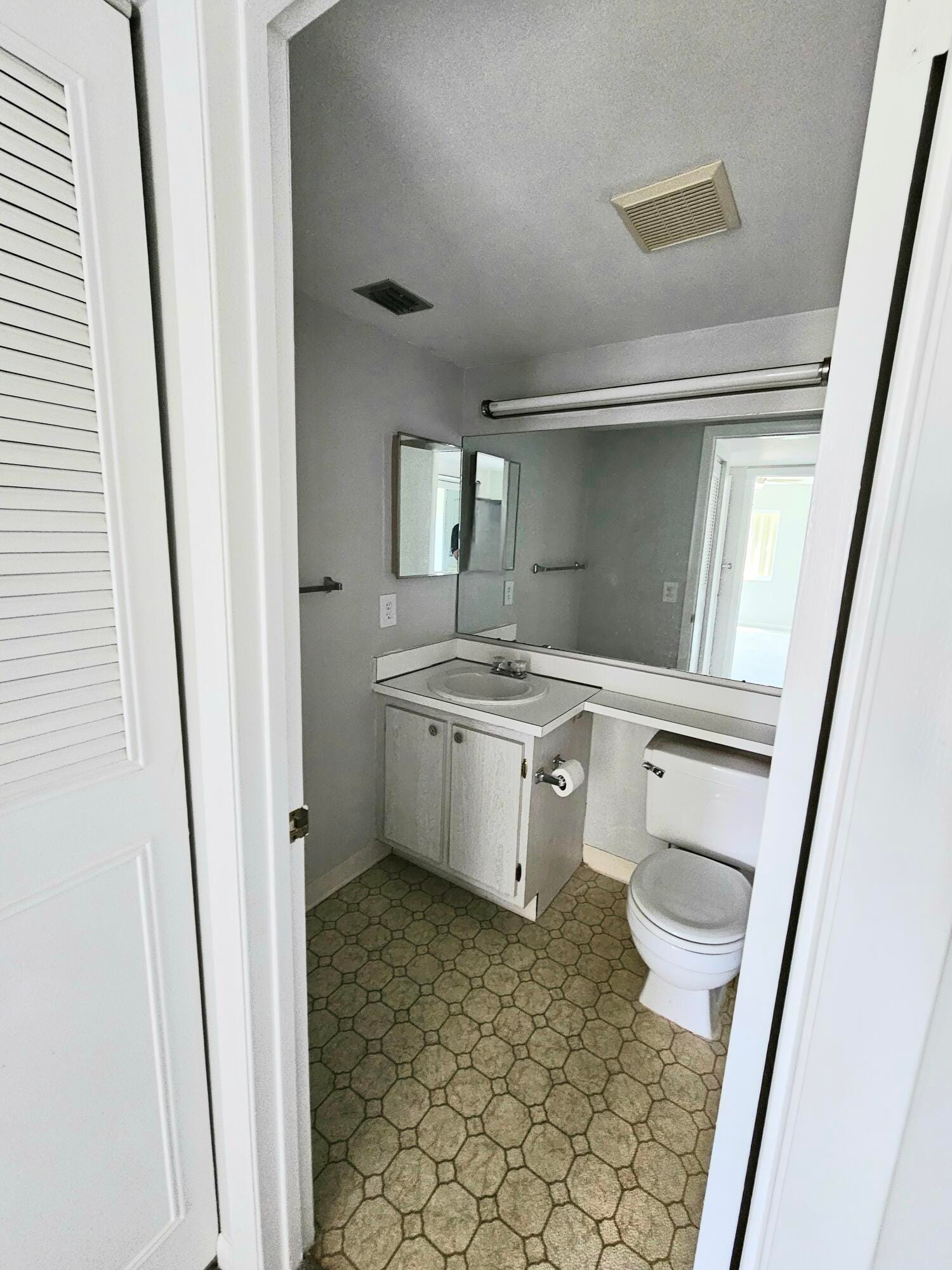 5991 Whispering Pine Way D-2, Greenacres, FL 33463 photo 12