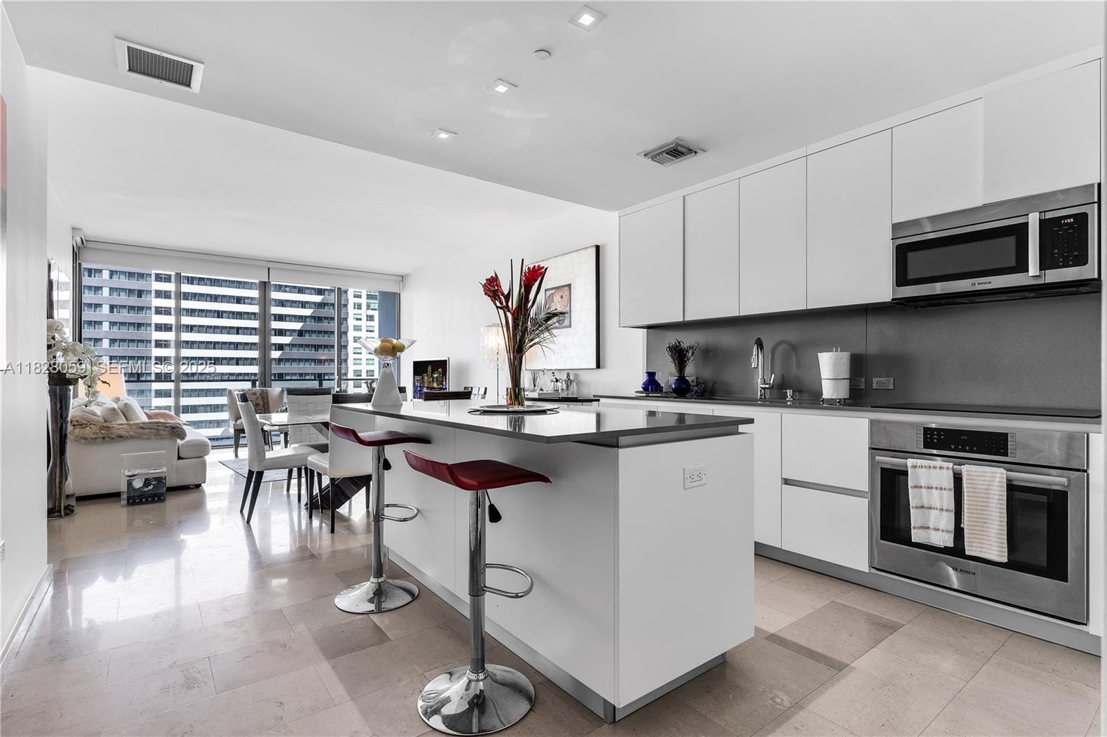 88 SW 7th Street 1008, Miami, FL 33130 photo 11