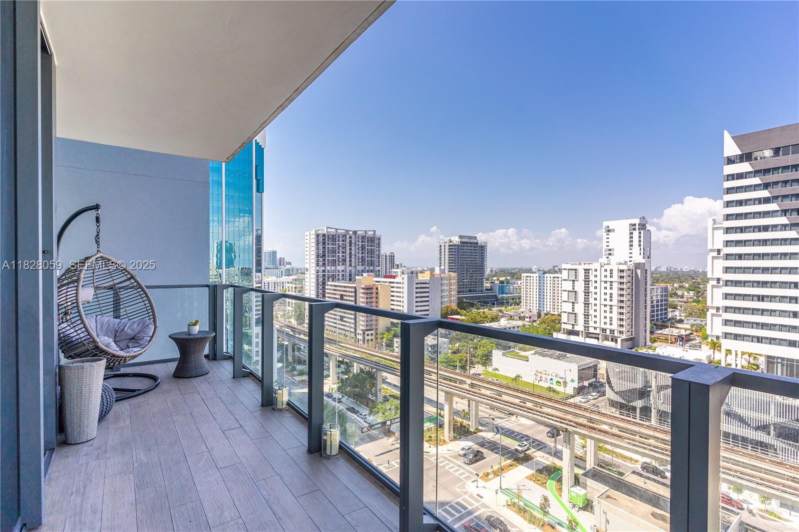 88 SW 7th Street 1008, Miami, FL 33130 photo 4