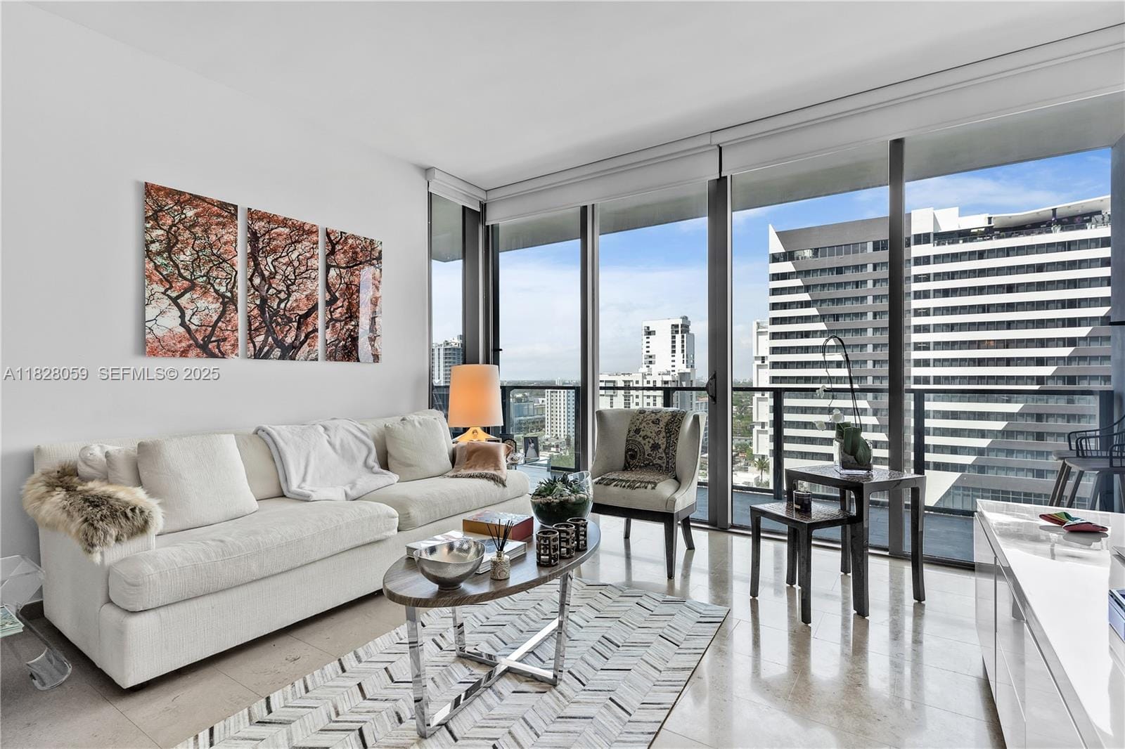 88 SW 7th Street 1008, Miami, FL 33130 photo 6