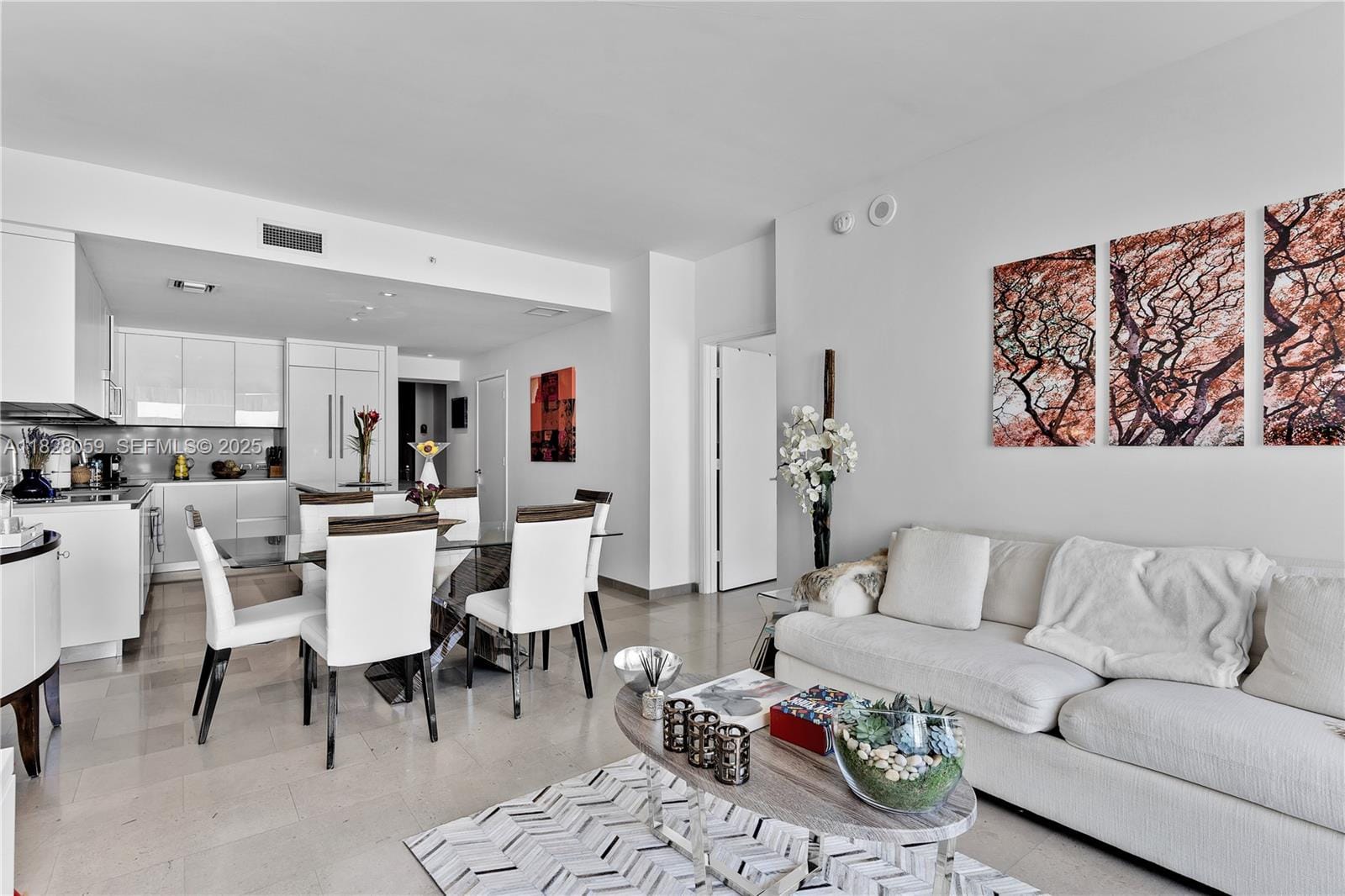 88 SW 7th Street 1008, Miami, FL 33130 photo 9