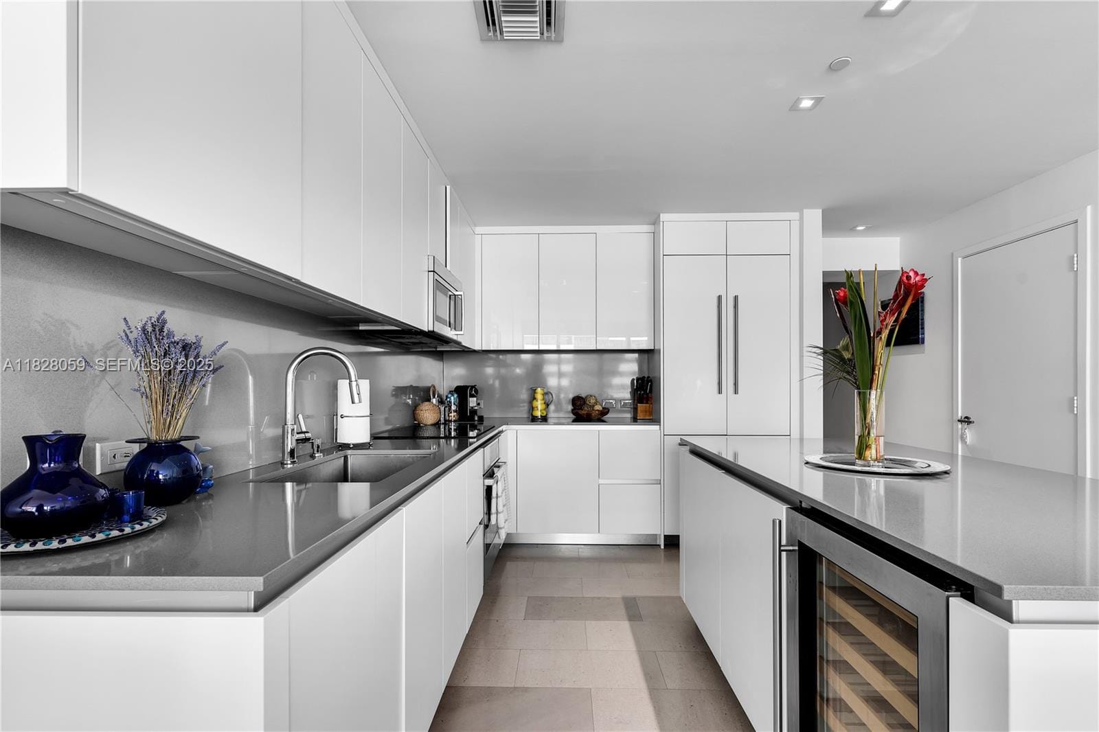 88 SW 7th Street 1008, Miami, FL 33130 photo 10