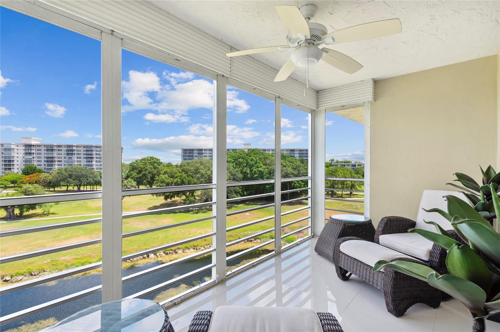 555 Oaks Lane 504, Pompano Beach, FL 33069 photo 21