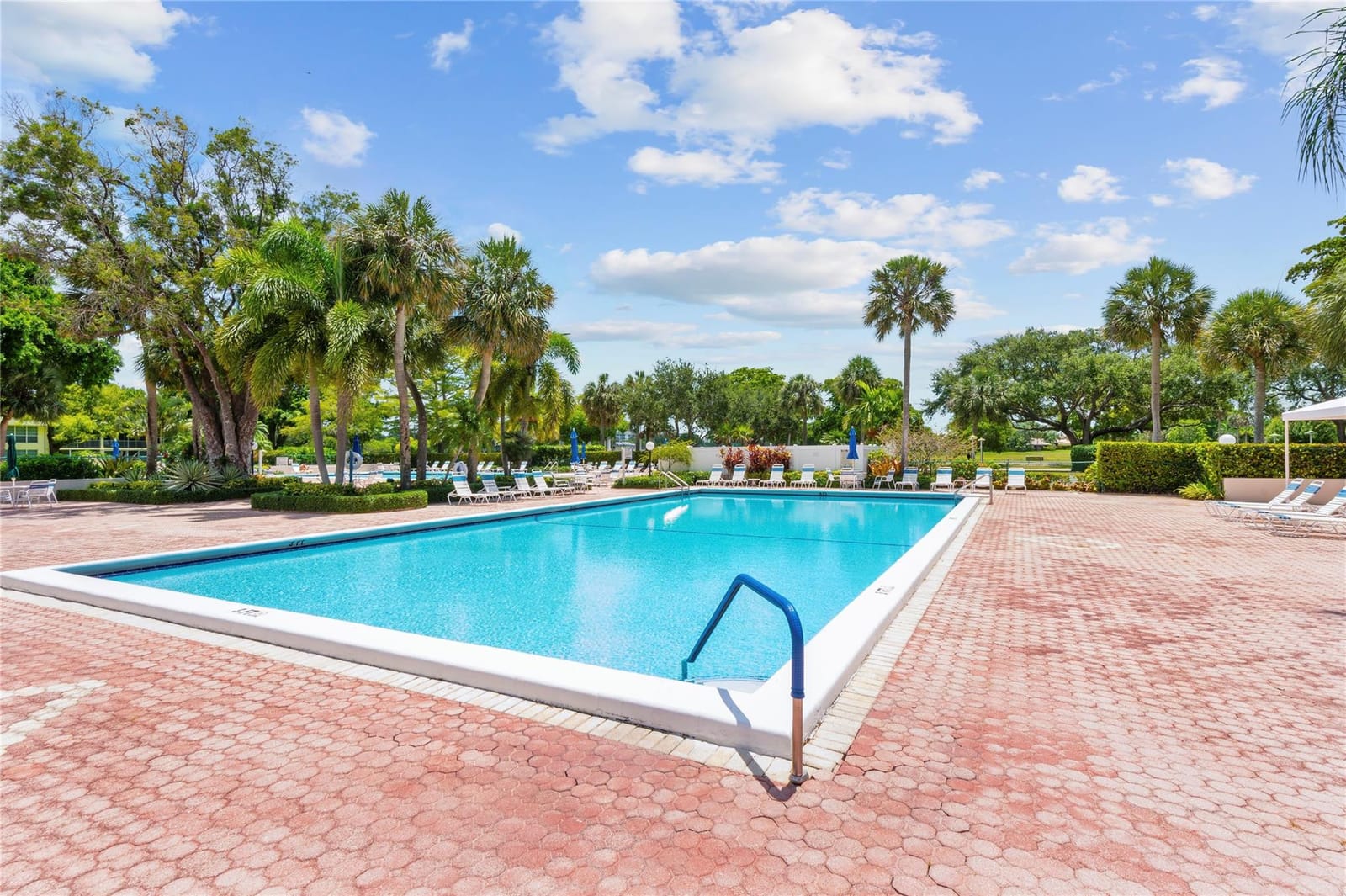 555 Oaks Lane 504, Pompano Beach, FL 33069 photo 22
