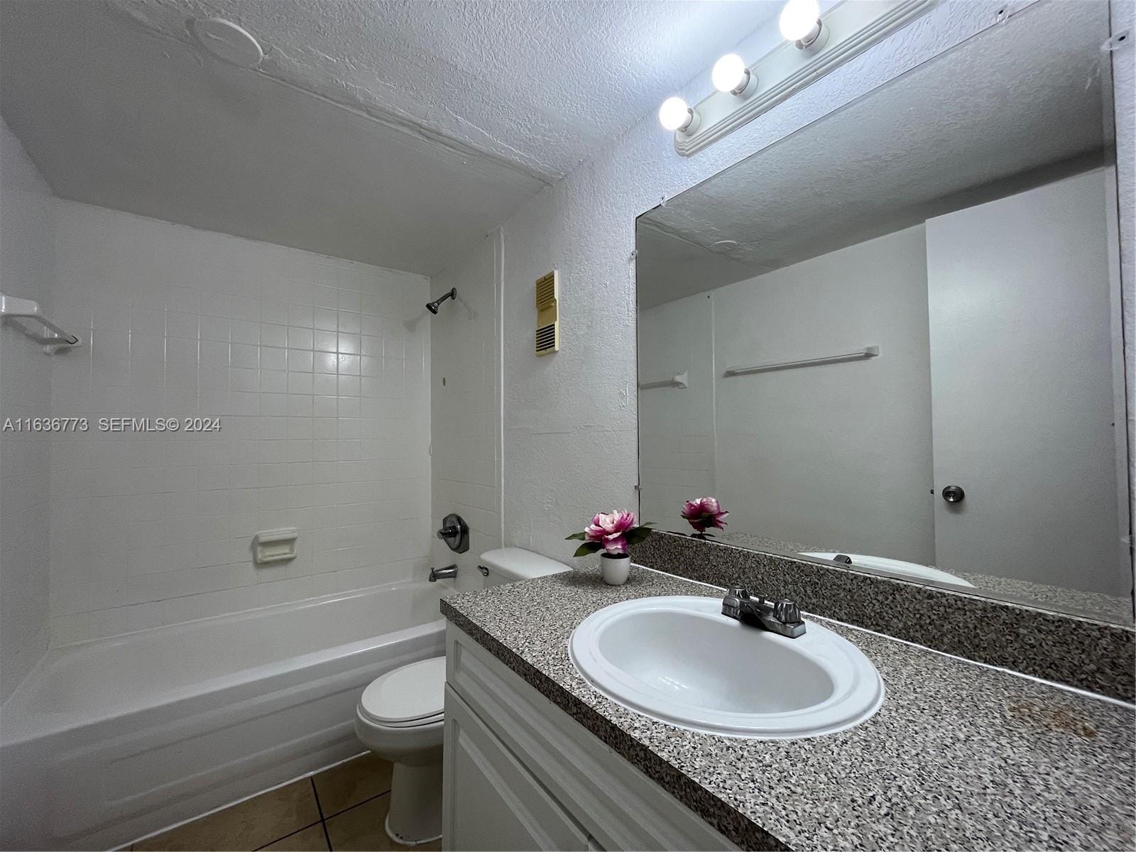 4500 W 16th Avenue 212, Hialeah, FL 33012 photo 12