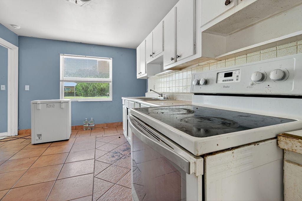 371 W 34th Street, Riviera Beach, FL 33404 photo 13