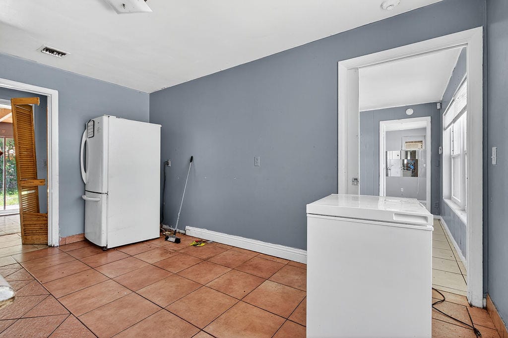 371 W 34th Street, Riviera Beach, FL 33404 photo 23