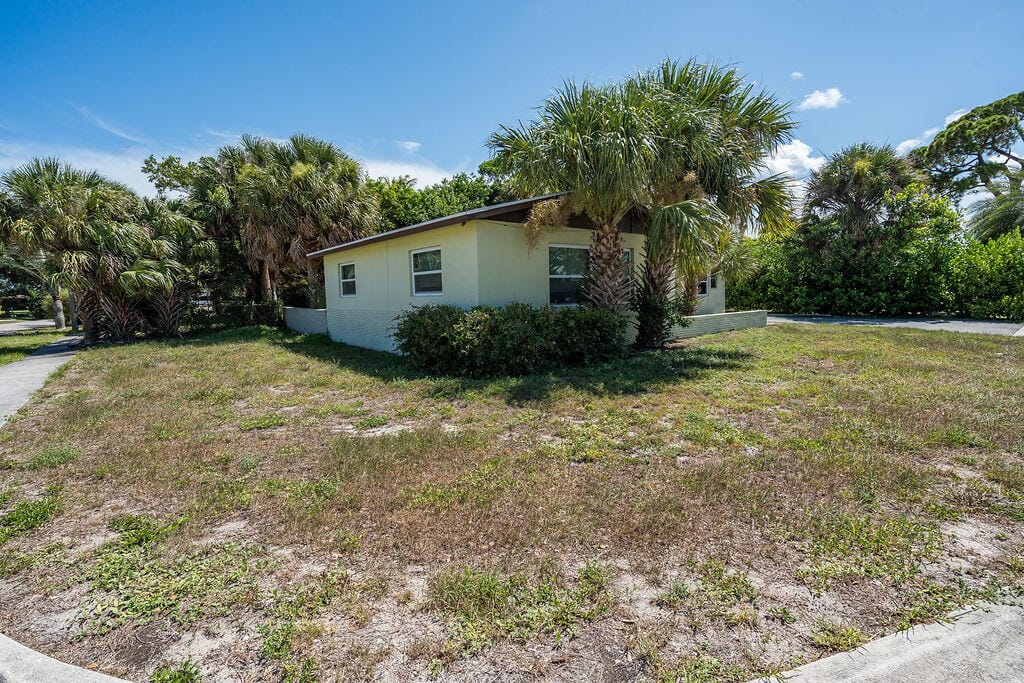 371 W 34th Street, Riviera Beach, FL 33404 photo 10