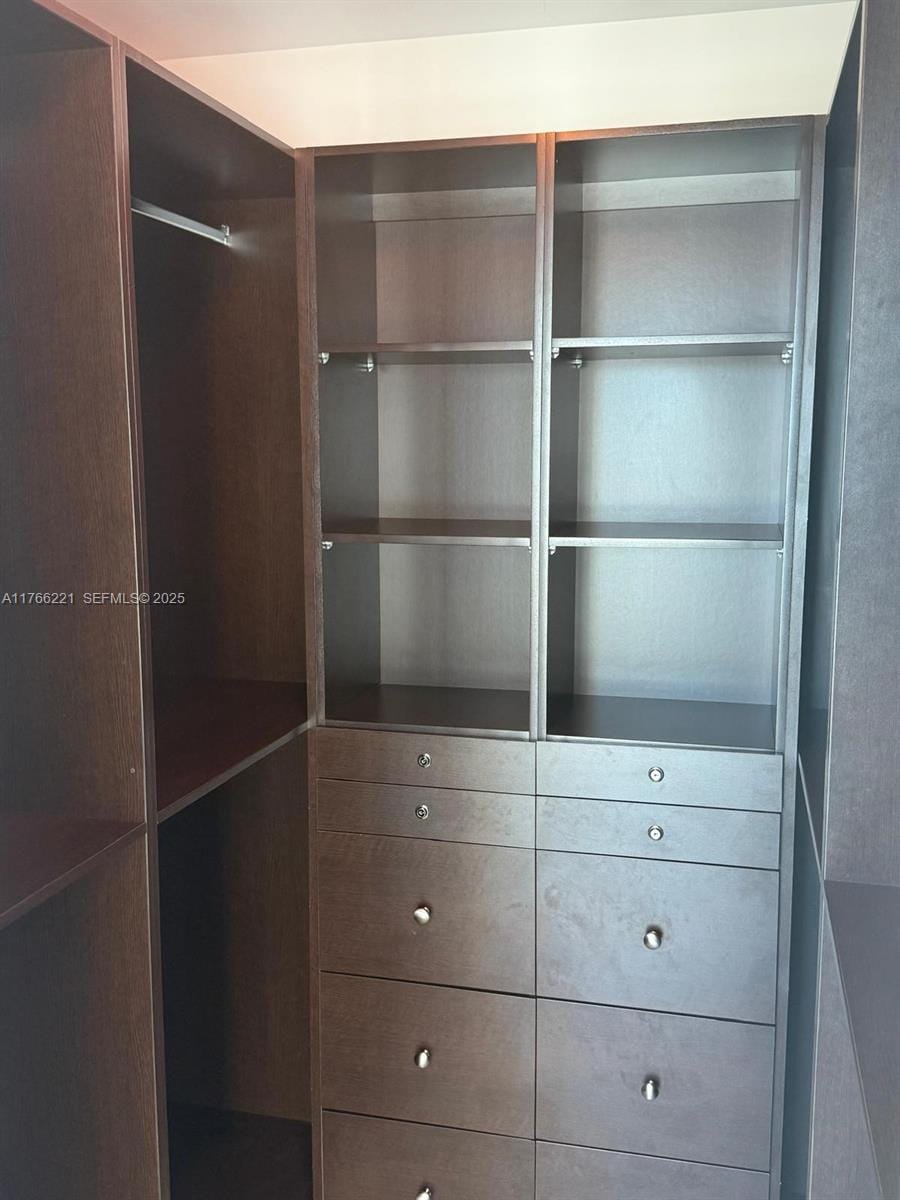300 S Biscayne Boulevard 3716, Miami, FL 33131 photo 19