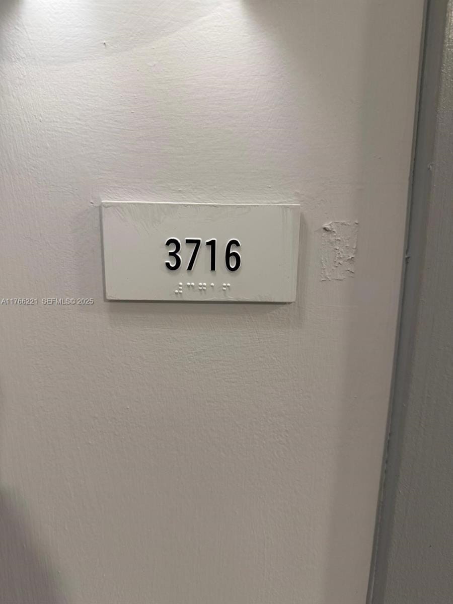 300 S Biscayne Boulevard 3716, Miami, FL 33131 photo 29