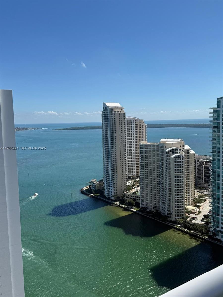 300 S Biscayne Boulevard 3716, Miami, FL 33131 photo 5