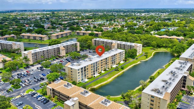 7760 NW 50th Street 305, Lauderhill, FL 33351
