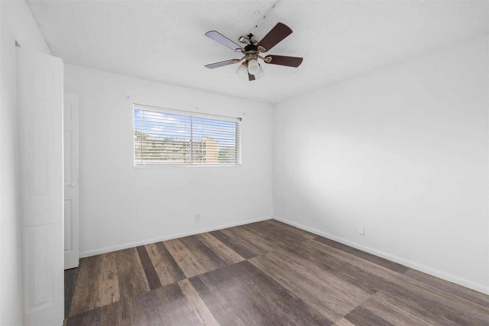 7760 NW 50th Street 305, Lauderhill, FL 33351 photo 5