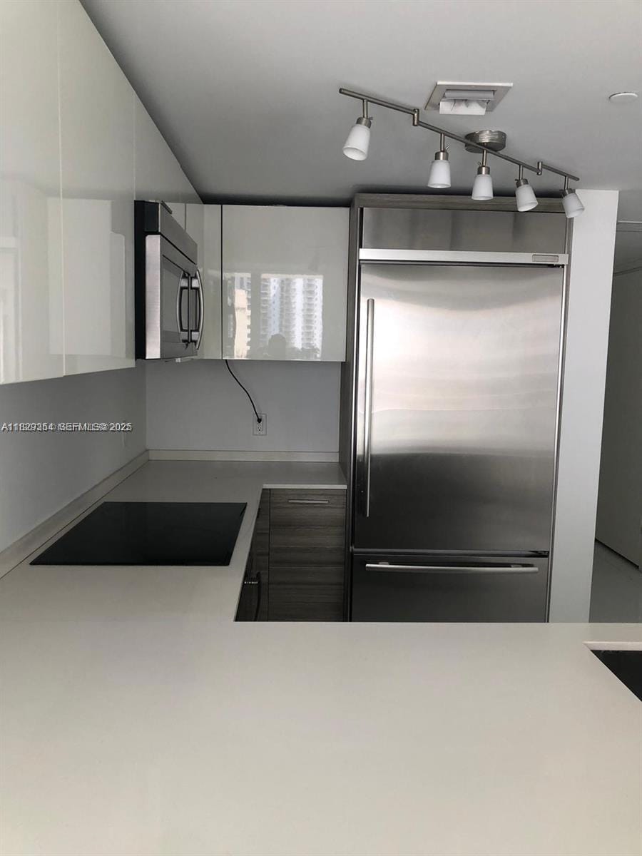1300 Brickell Bay Drive 1611, Miami, FL 33131 photo 6