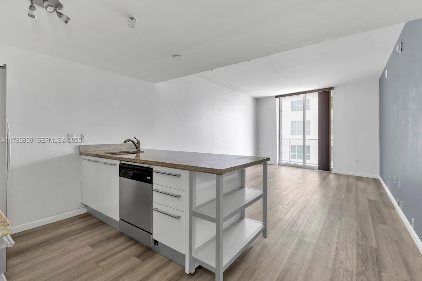 185 SW 7 Street 1508, Miami, FL 33130 photo 4