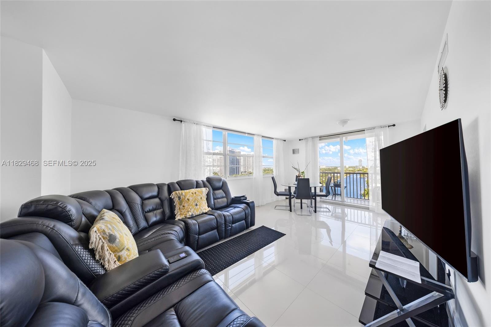 3161 S Ocean Drive 1510 — photo 4
