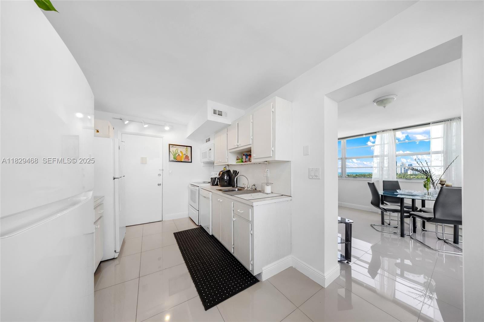 3161 S Ocean Drive 1510 — photo 10