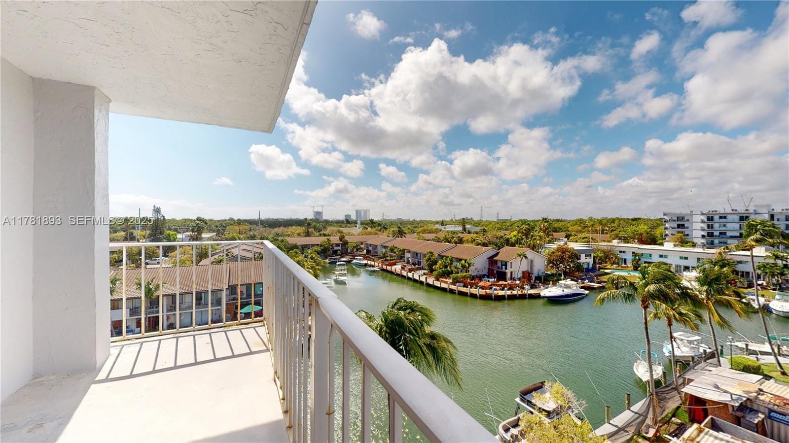 16570 NE 26th Avenue 6F, North Miami Beach, FL 33160 photo 11