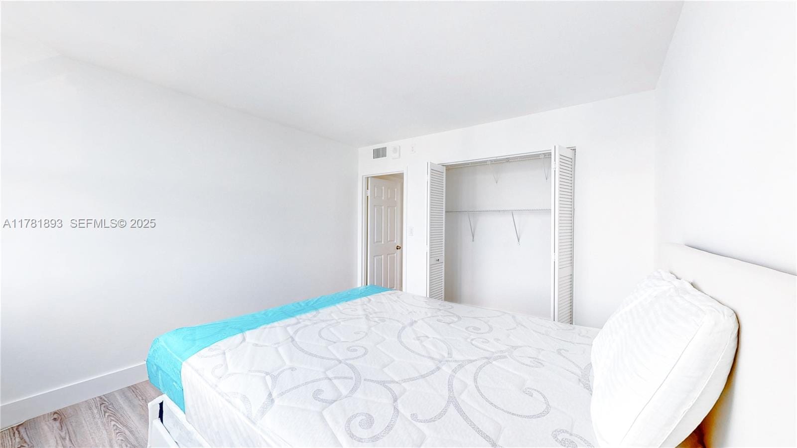 16570 NE 26th Avenue 6F, North Miami Beach, FL 33160 photo 23