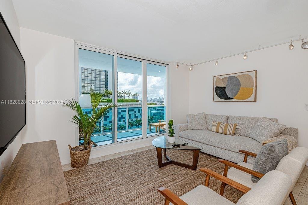 2301 Collins Avenue 705 — photo 4