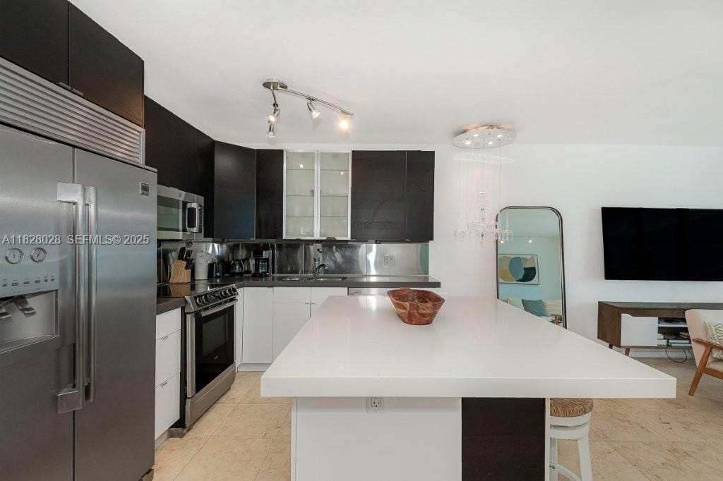 2301 Collins Avenue 705 — photo 6