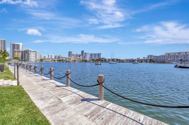 2200 Diana Drive 111, Hallandale Beach, FL 33009