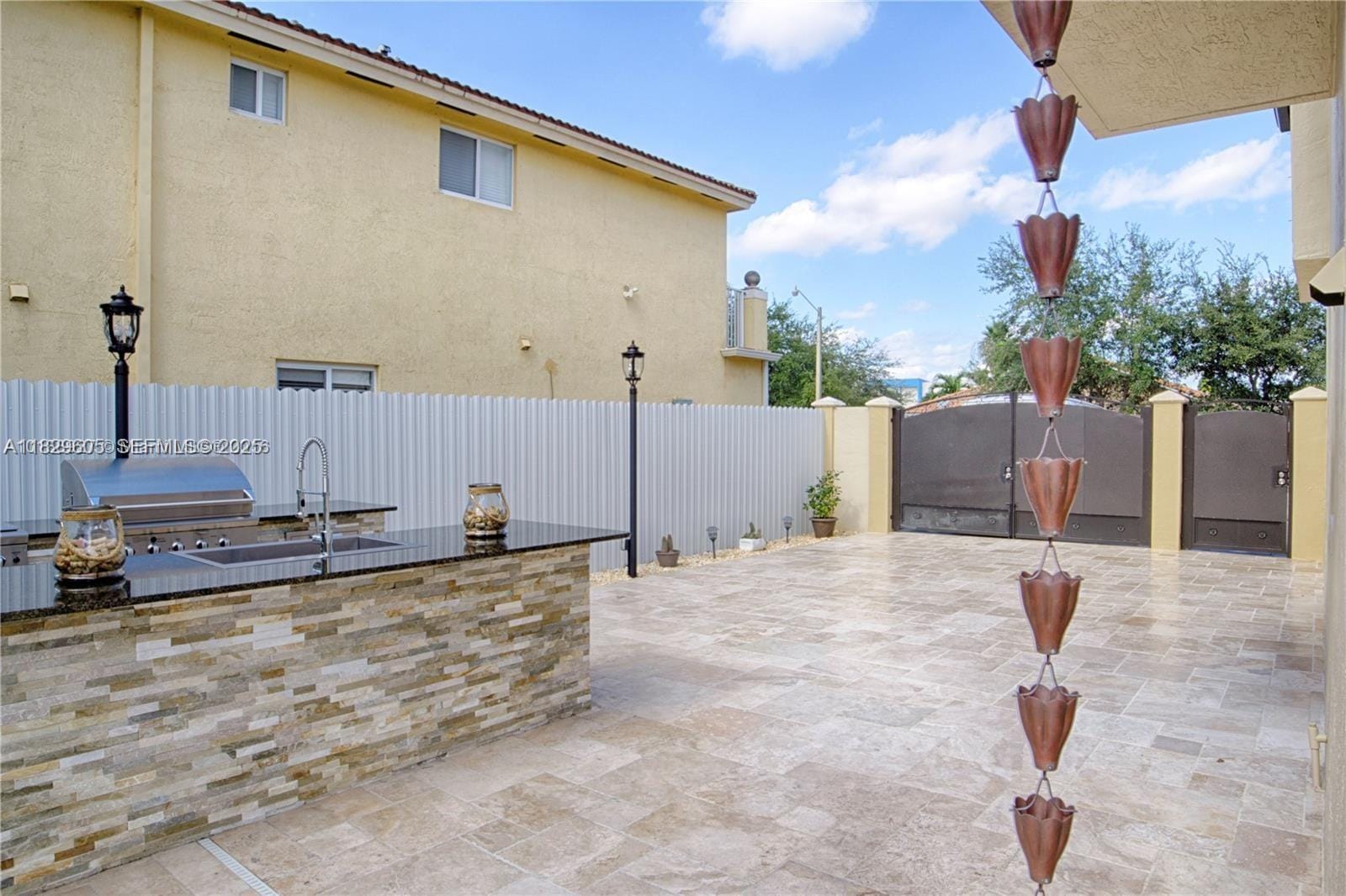 14432 SW 38th Lane — photo 4