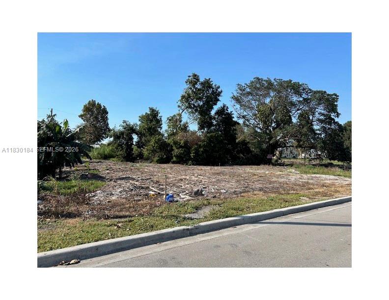 875 Joe Louis Avenue, Pahokee, FL 33476, Pahokee