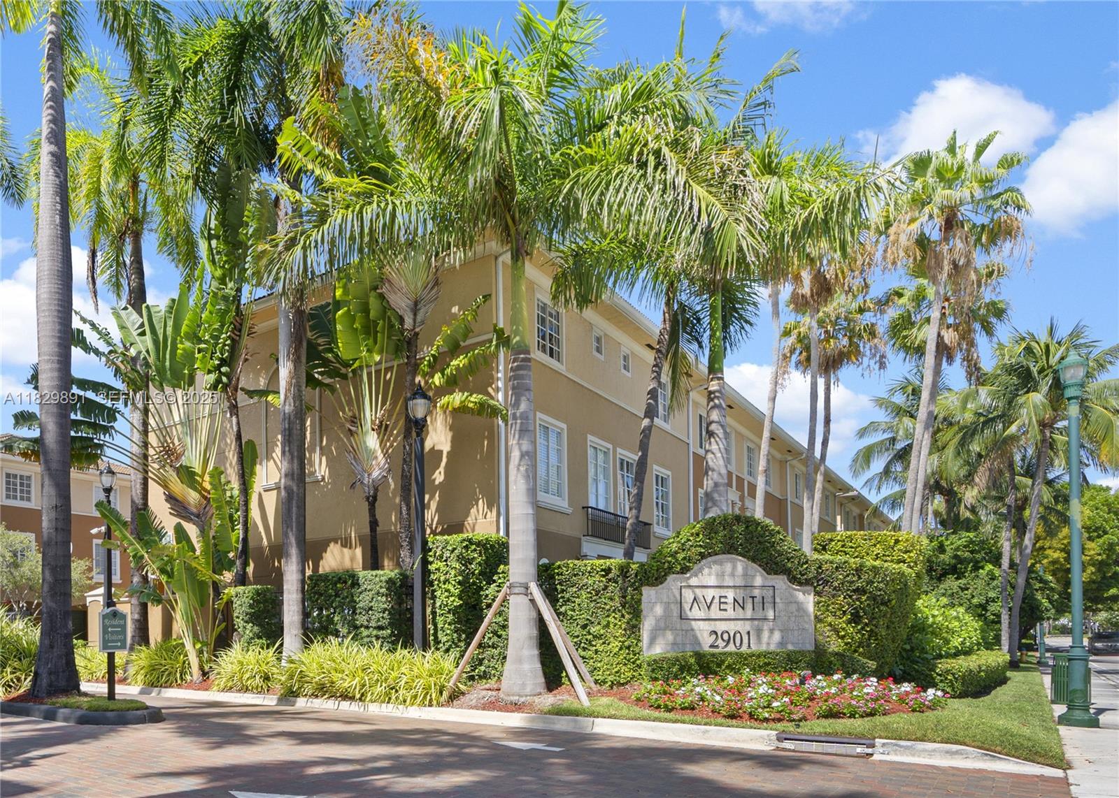 2811 NE 185th Street 804, Aventura, FL 33180, Aventura
