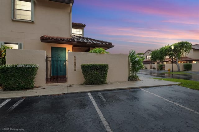 11221 SW 132nd W Court, sold in Host Crossings, Miami, FL