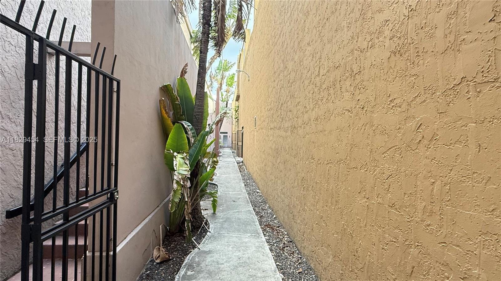 1651 W 37th Street 402, Hialeah, FL 33012 photo 26