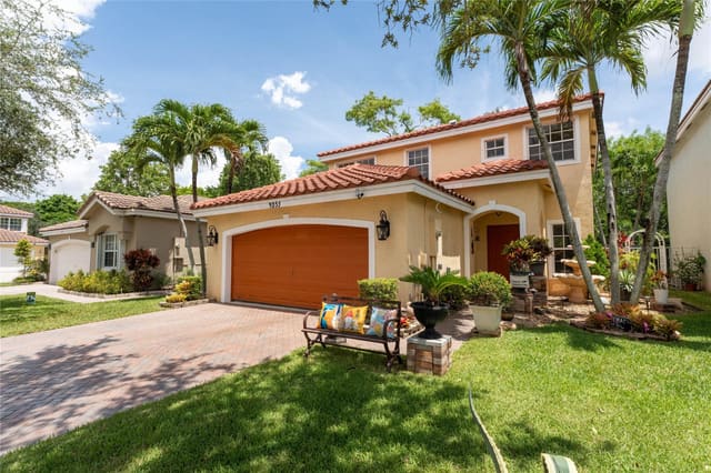 4053 Crescent Creek Drive, sold in Coconut Point, Coconut Creek, FL