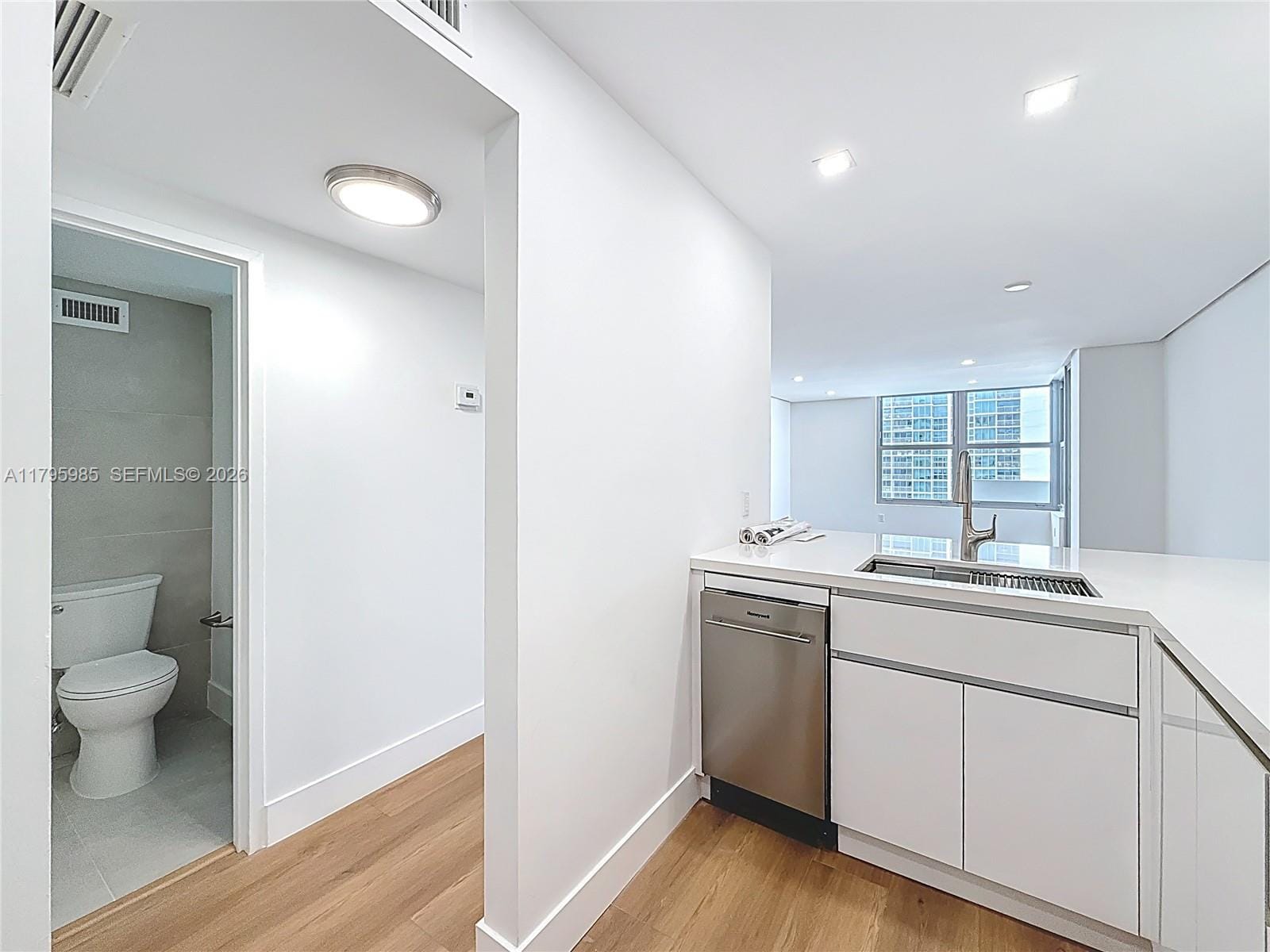 2899 Collins Avenue 1218 — photo 11